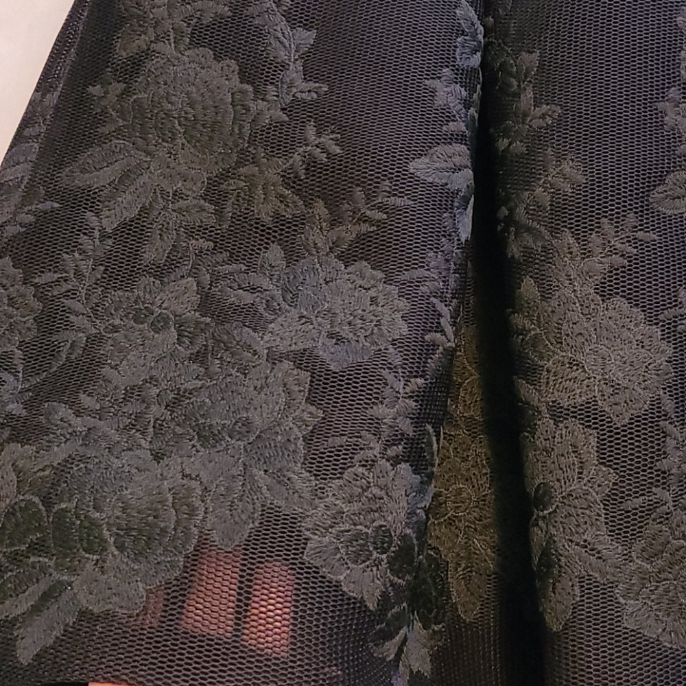 Dress - Picture 2 of 6